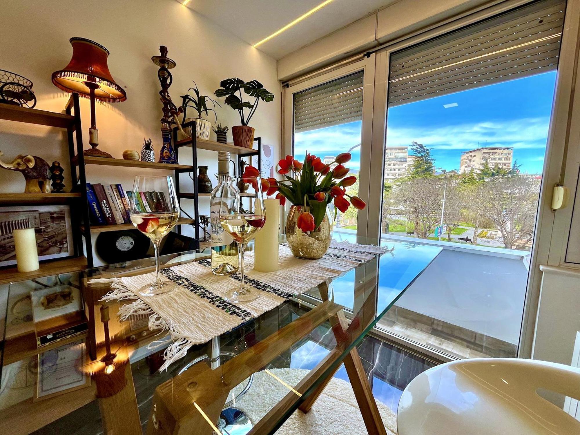 Appartement In - Prime Location *